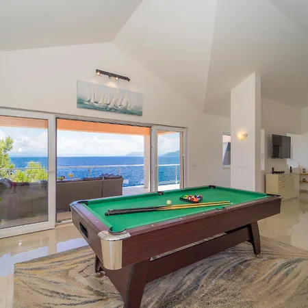 Awesome In Crnja Luka With Kitchen * Prigradica