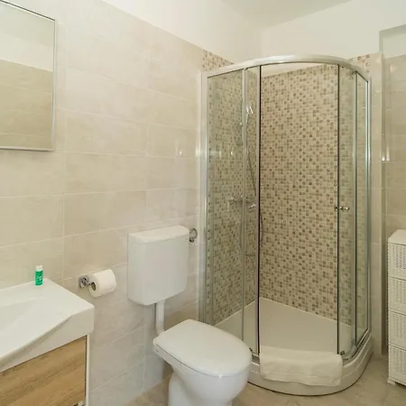 Casa vacanze Awesome In Crnja Luka With Kitchen *