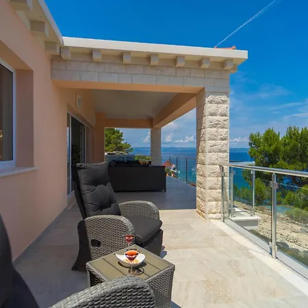 Awesome In Crnja Luka With Kitchen * 普利格拉迪卡