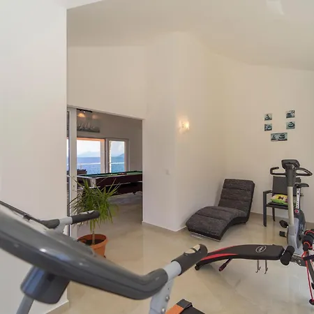 Awesome In Crnja Luka With Kitchen * 普利格拉迪卡