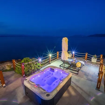 Awesome In Crnja Luka With Kitchen *